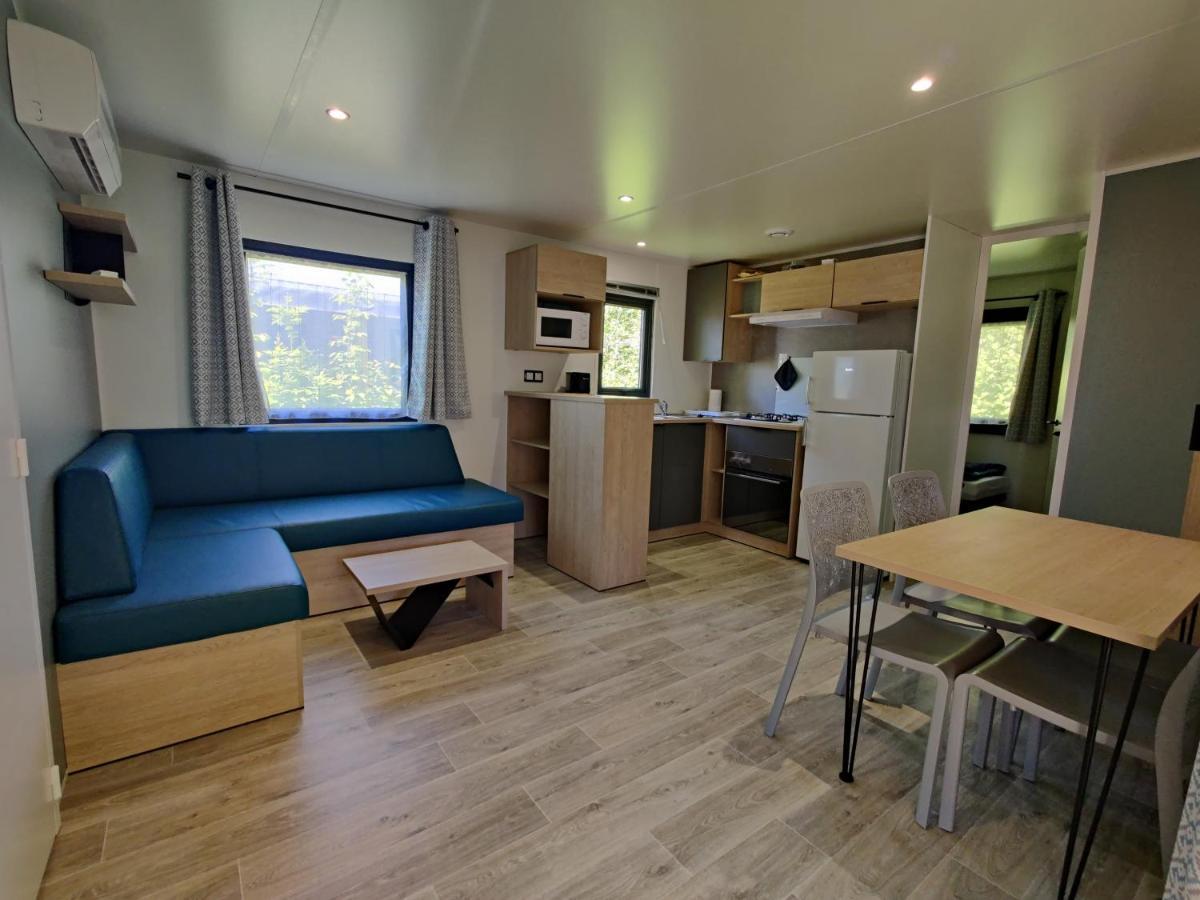 Camping La Haie Penee **** Saint-Quentin-en-Tourmont Exterior foto